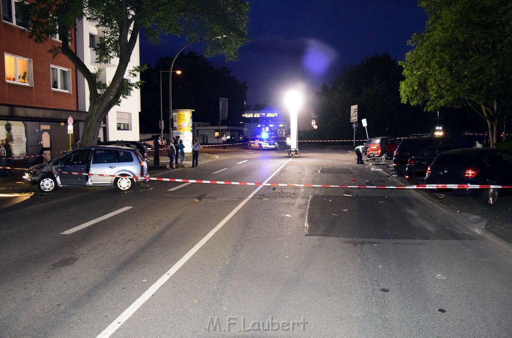 Schwerer VU PKW Rad Koeln Deutz Giessenerstr Betzdorferstr P032.JPG - Miklos Laubert